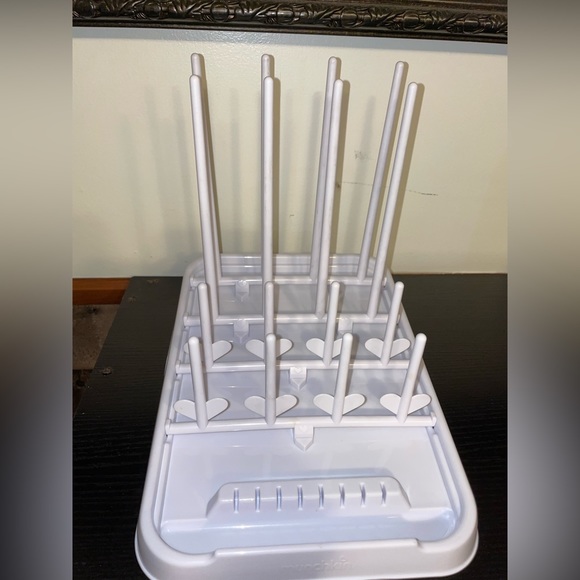 Munchkin Bottle Drying Rack - Picture 2 of 3